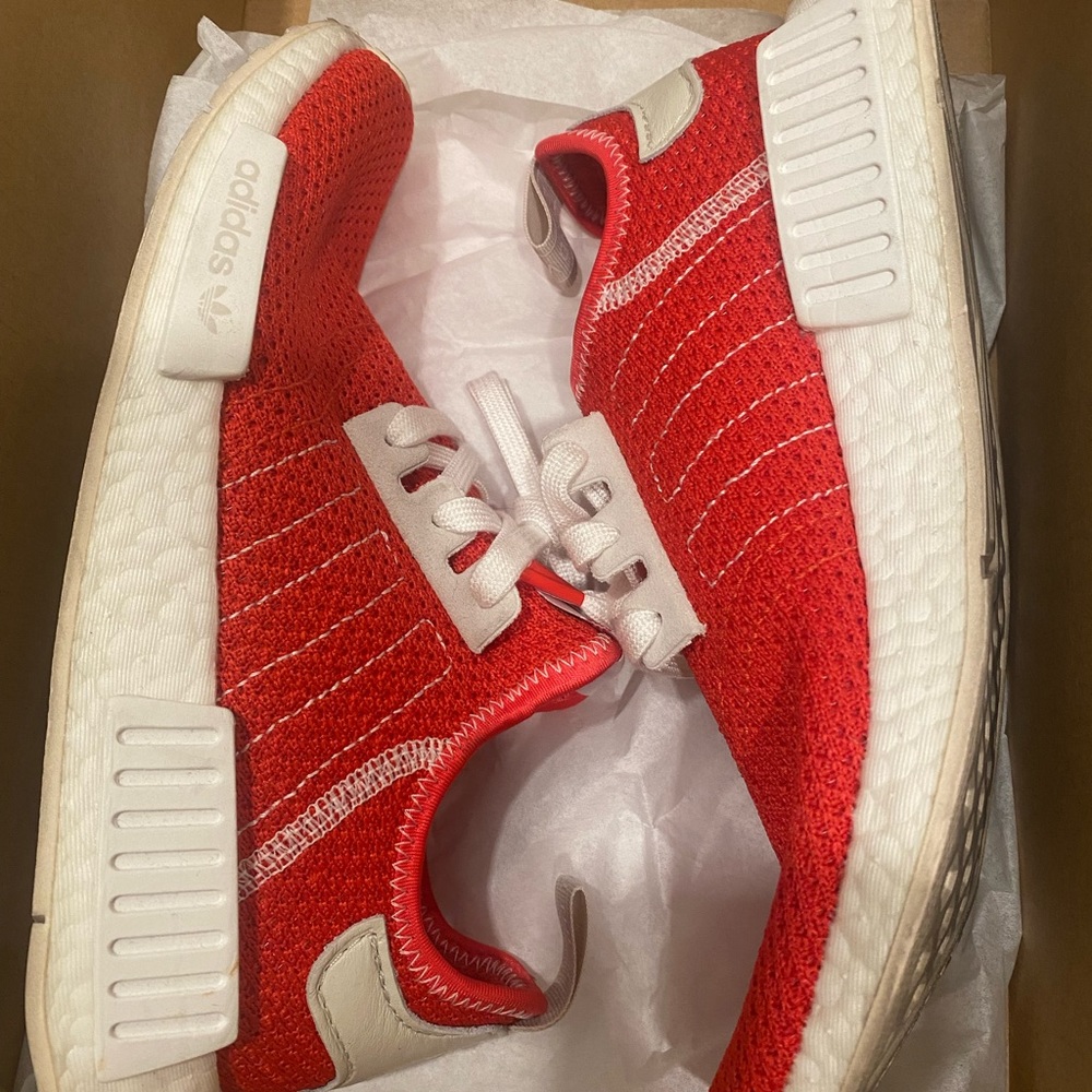 Adidas NMD R1 Shoes - Picture 3 of 5